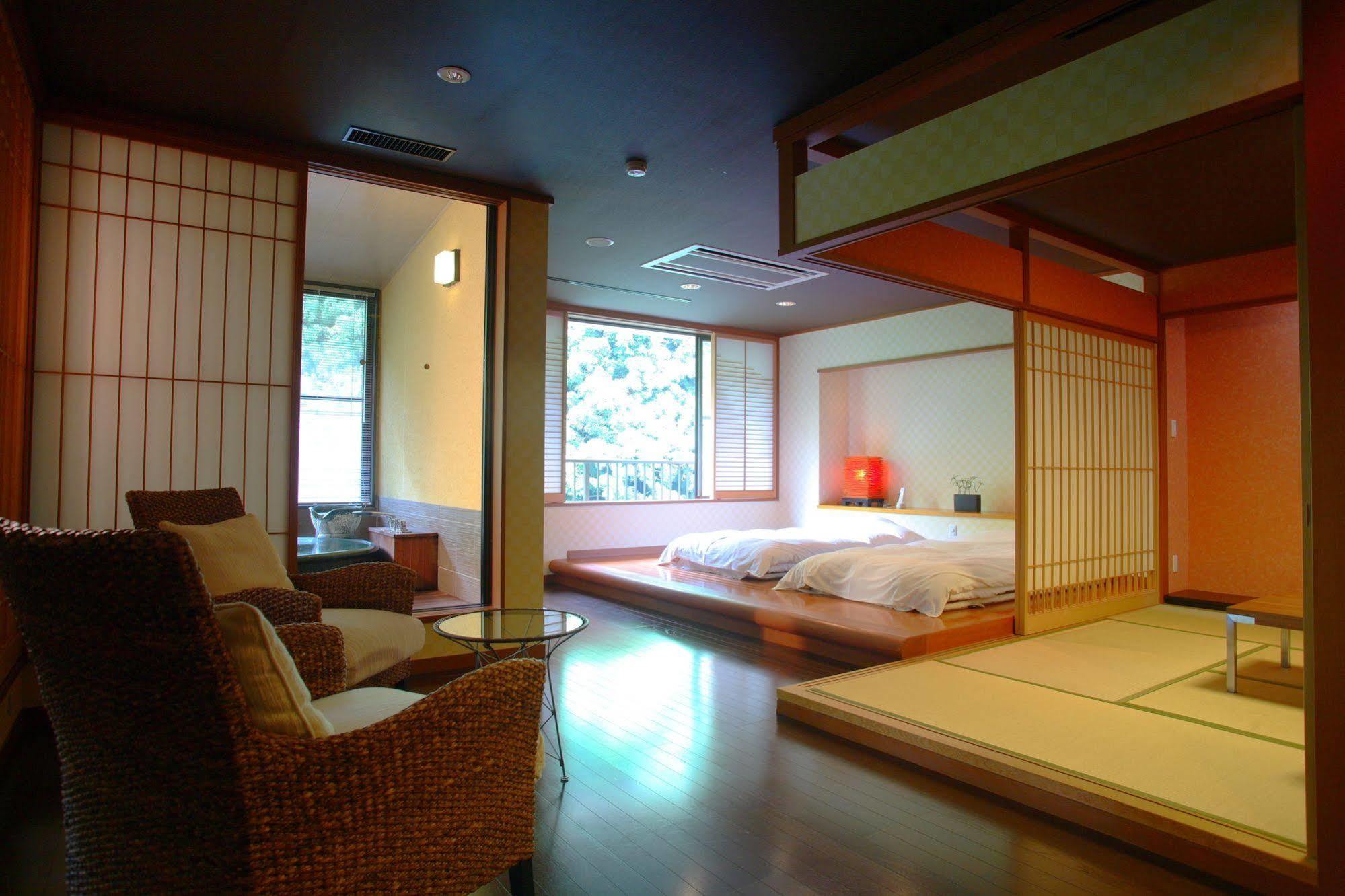 Ryokan Yamanakaonsen Ohanami Kyubei Kaga (Ishikawa)